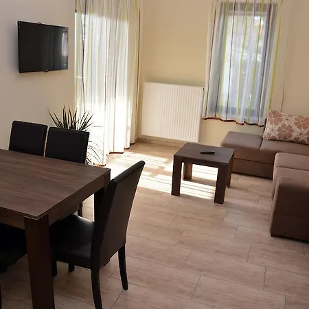 Daire Mirzso Apartmanhaz Sárvár
