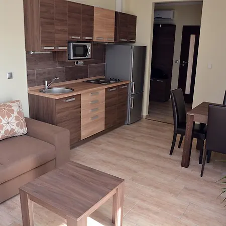 Mirzso Apartmanhaz