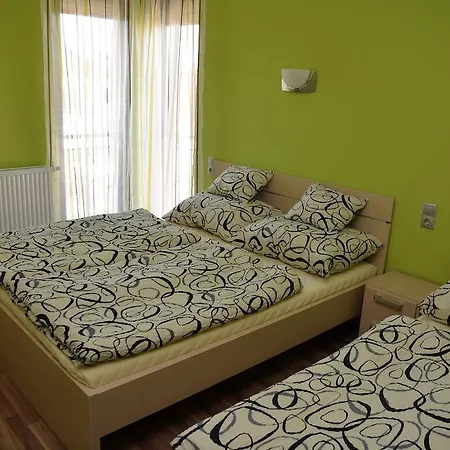 Mirzso Apartmanhaz Sárvár